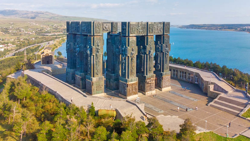  Άφιξη σε ΑΘΗΝΑ/ ΘΕΣΣΑΛΟΝΙΚΗ/ΛΑΡΝΑΚΑ