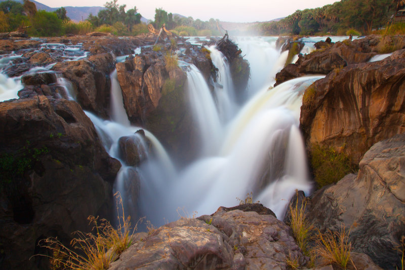 Διανυκτέρευση στις εκβολές του ποταμού Κουνένε