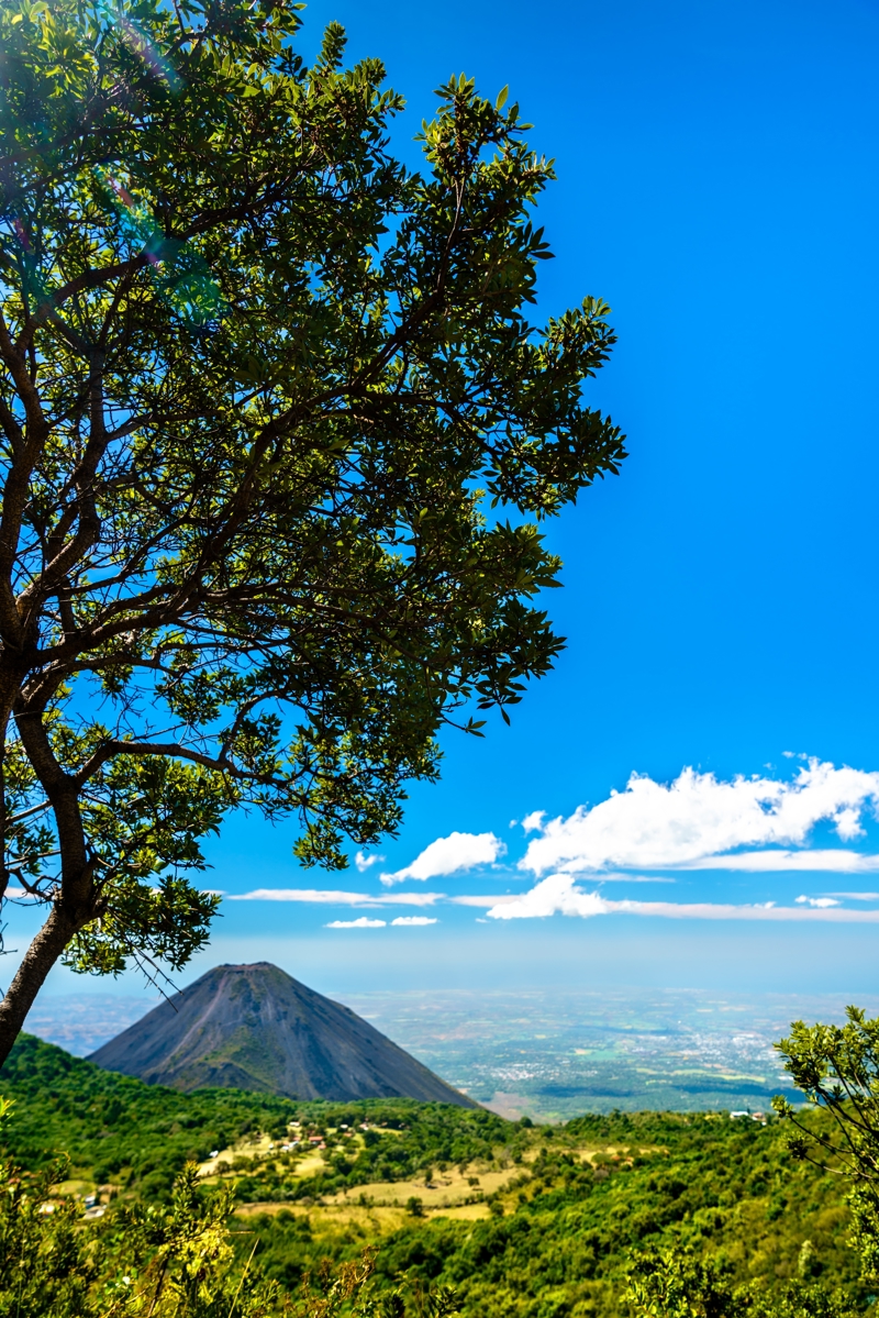 Ηφαίστειο Ιζάλκο και Λίμνη Κοατεπέκ