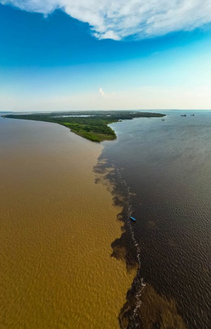Θαυμάζουμε τη "Συνάντηση των Νερών" στον Αμαζόνιο