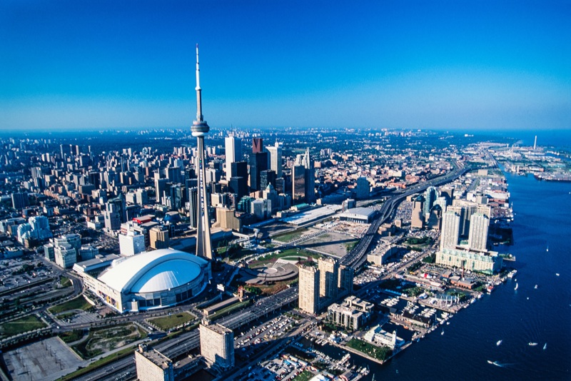 ΚΑΤΑΡΡΑΚΤΕΣ ΝΙΑΓΑΡΑ (βαρκάδα στους καταρράκτες) – ΤΟΡΟΝΤΟ (πανοραμική ξενάγηση) – ΚΑΤΑΡΡΑΚΤΕΣ ΝΙΑΓΑΡΑ