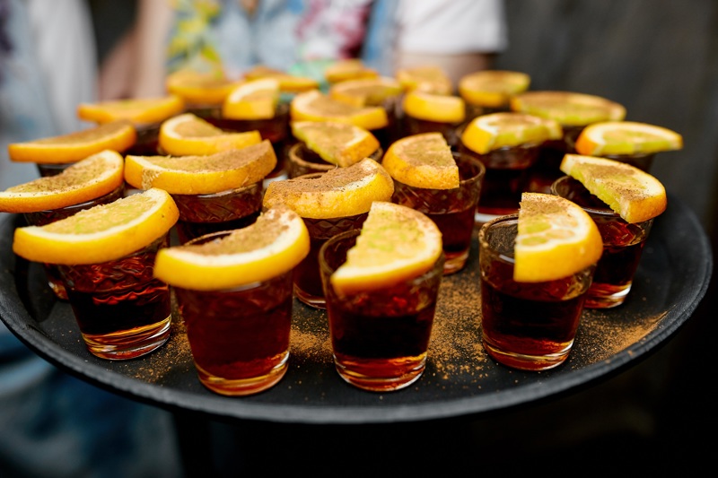 Μαθαίνουμε τα μυστικά του ρούμι