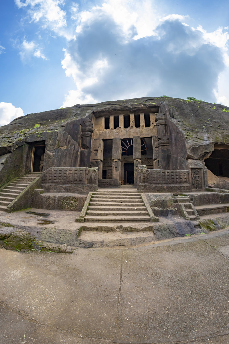 Το ιερό Σπήλαιο Ελεφάντων