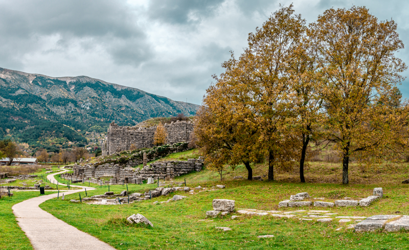 Αθήνα – Αρχαιολογικός Χώρος Δωδώνης – Καλπάκι - Πολεμικό Μουσείο – Άνω Πεδινά – Επιτάφιος