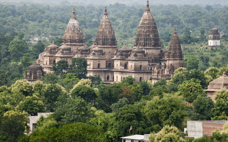ΑΓΚΡΑ – (διαδρομή με τρένο) ΤΖΑΝΣΙ – ΟΡΤΣΑ ΚΑΤΖΟΥΡΑΧΟ