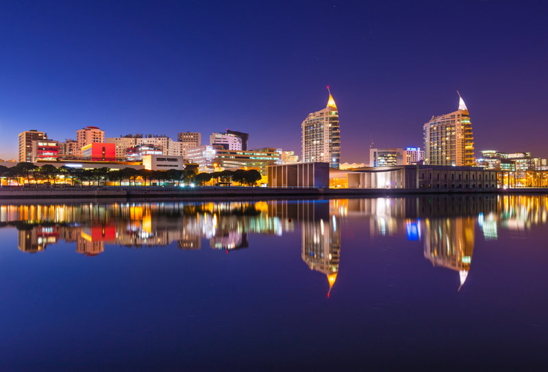 Θαυμάζουμε το φουτουριστικό Πάρκο των Εθνών 