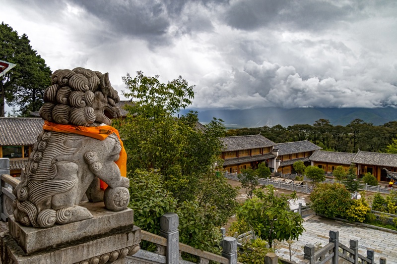 Γνωριμία με τη φυλή Ναξί