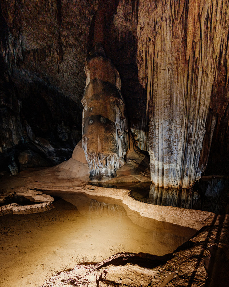 Επισκεφθείτε το μυστηριώδες σπήλαιο Χοκ 