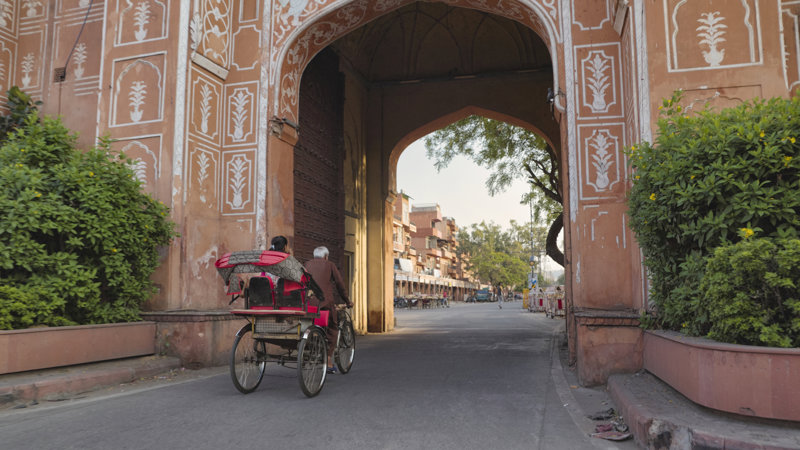 Βόλτα με τα παραδοσιακά τρίκυκλα (ρίκσο) 