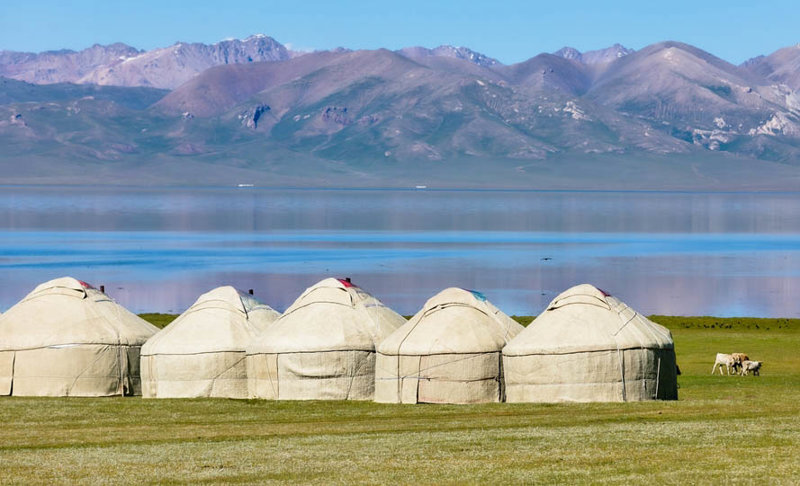 Γιούρτες στη λίμνη Ισούκ-Κουλ