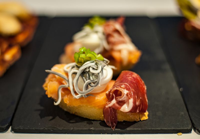Επισκεφθείτε τα περίφημα pintxos-bar του Σαν Σεμπαστιάν