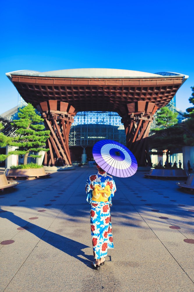 Διαμονή στο Ματσουμότο και στην Καναζάουα