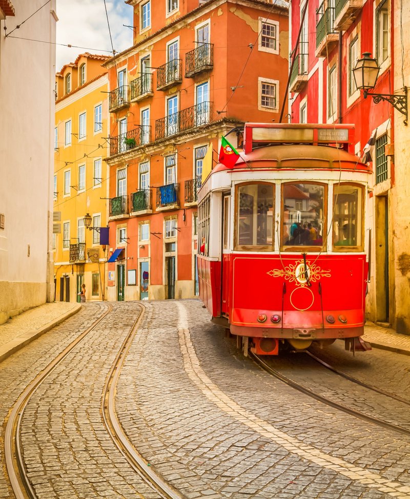 Πόρτο - Λισαβόνα: Προσιτή εξερεύνηση Πορτογαλίας με απευθείας πτήσεις της Sky Express προς και από Λισαβόνα