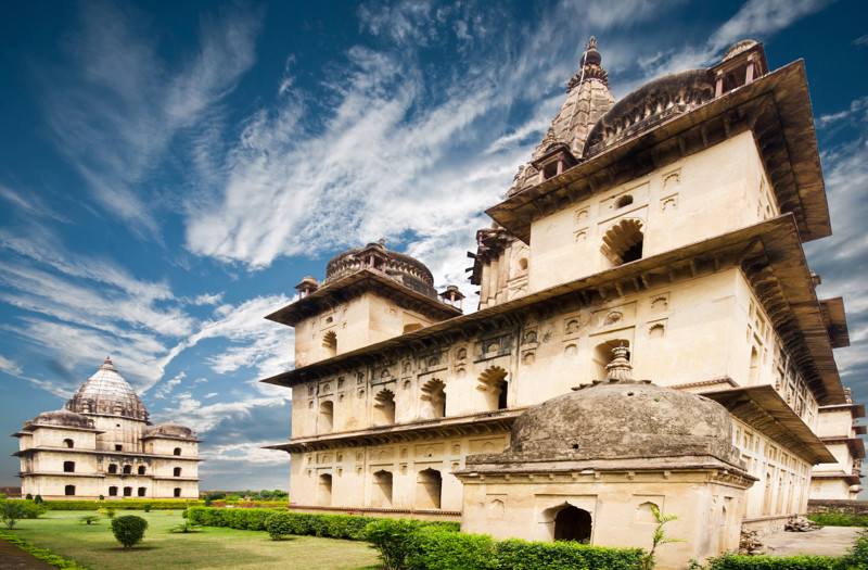 ΚΑΤΖΟΥΡΑΧΟ – ΟΡΤΣΑ – ΤΖΑΝΣΙ (διαδρομή με τρένο) – ΑΓΚΡΑ