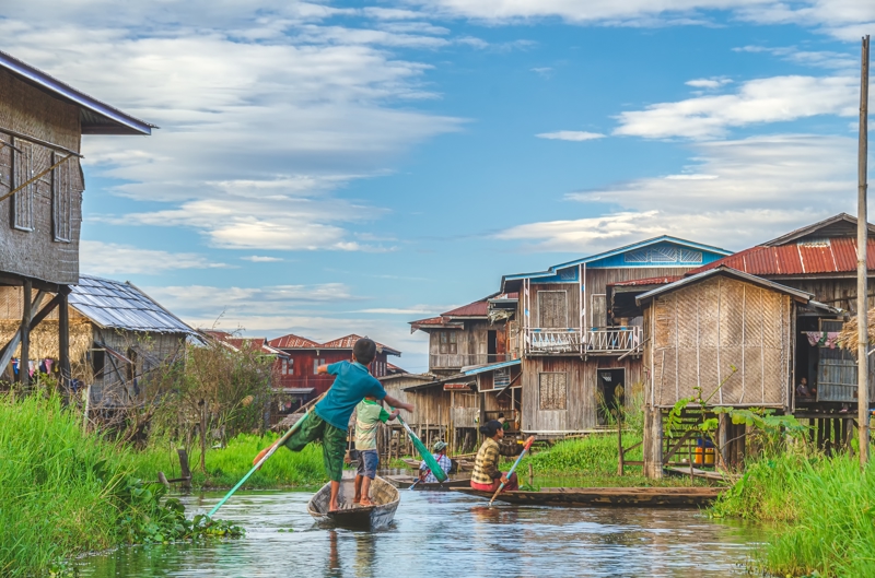 Κρουαζιέρα στη Λίμνη Ίνλε