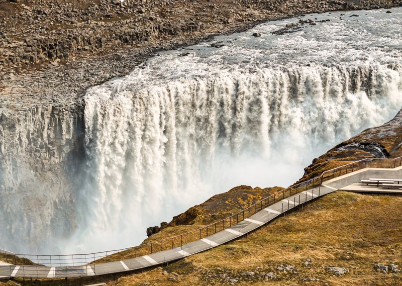 O επιβλητικός καταρράκτης Ντέτιφος