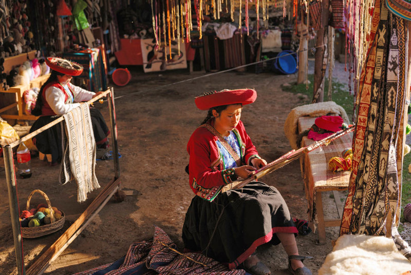 Κάνουμε βόλτα στην αγορά του Πίσακ