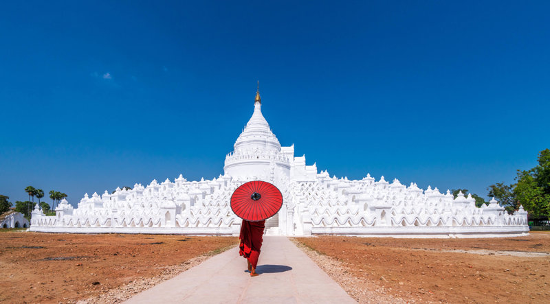 Λευκή Παγόδα, Μινγκούν