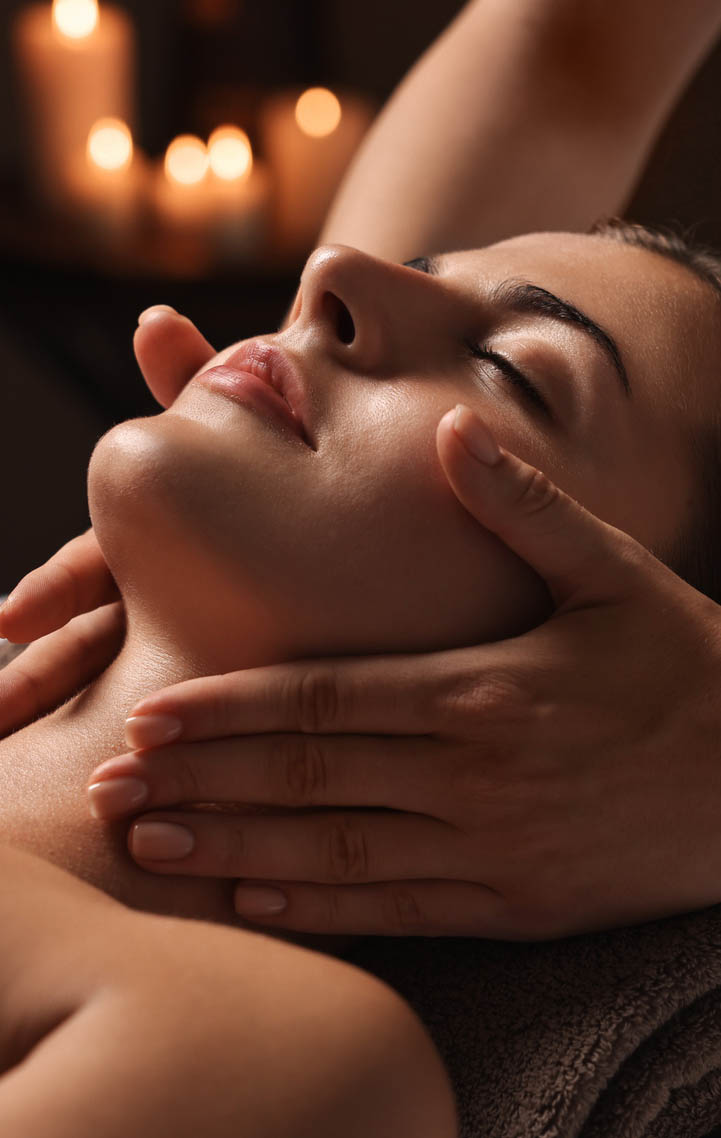 Γυμναστήριο και πισίνα 