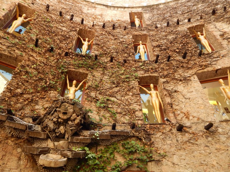 Μουσείο Σαλβαδόρ Νταλί, Φιγκέρες