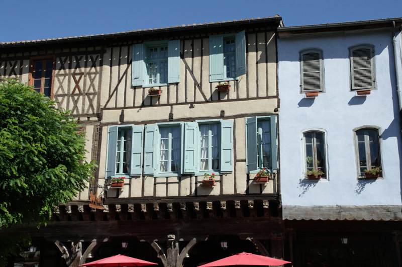 Mιρεπουά: Μια πόλη βγαλμένη από χρονοκάψουλα