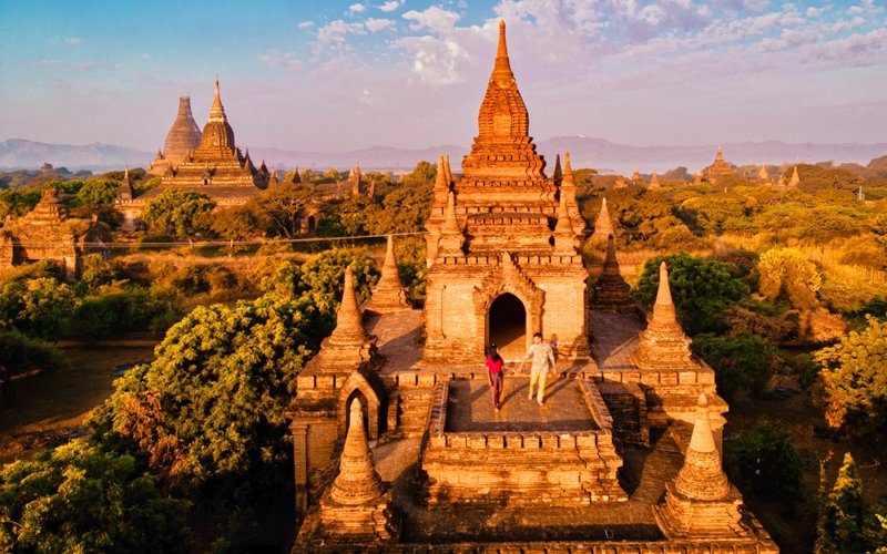 ΓΙΑΝΓΚΟΝ – πτήση για ΜΠΑΝΓΚΟΚ