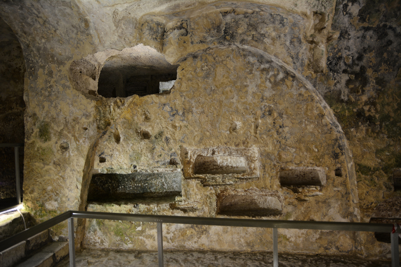 Οι κατακόμβες του Αποστόλου Παύλου