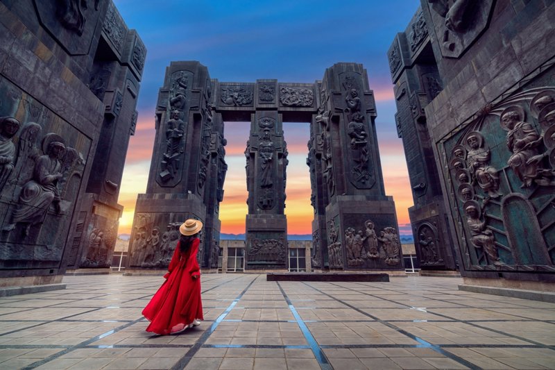  Άφιξη σε ΑΘΗΝΑ/ ΘΕΣΣΑΛΟΝΙΚΗ/ΛΑΡΝΑΚΑ