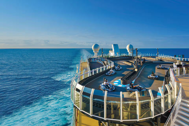 To κρουαζιερόπλοιο Norwegian Joy