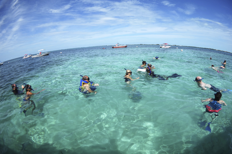 Σνόρκελινγκ στον ύφαλο του Μπελίζ