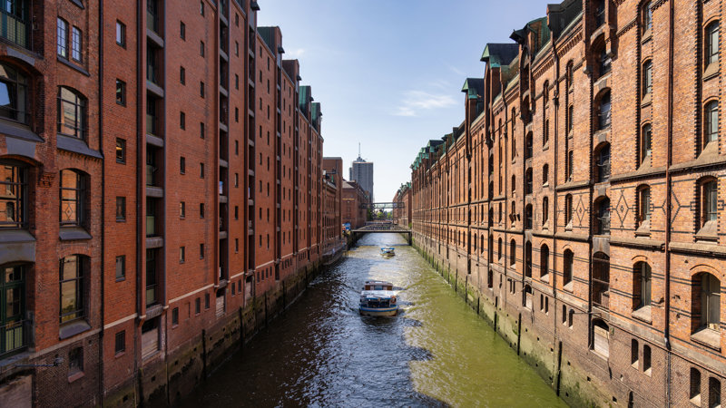 Κρουαζιέρα στα γοητευτικά κανάλια του Αμβούργου