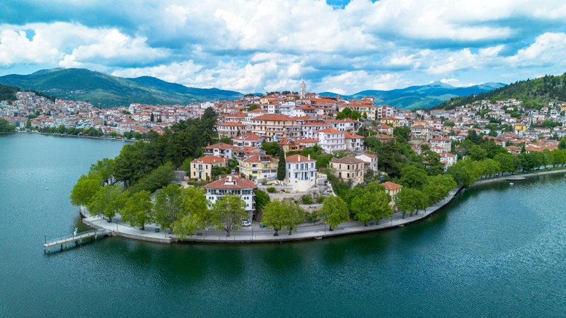 Η αρχοντική Καστοριά