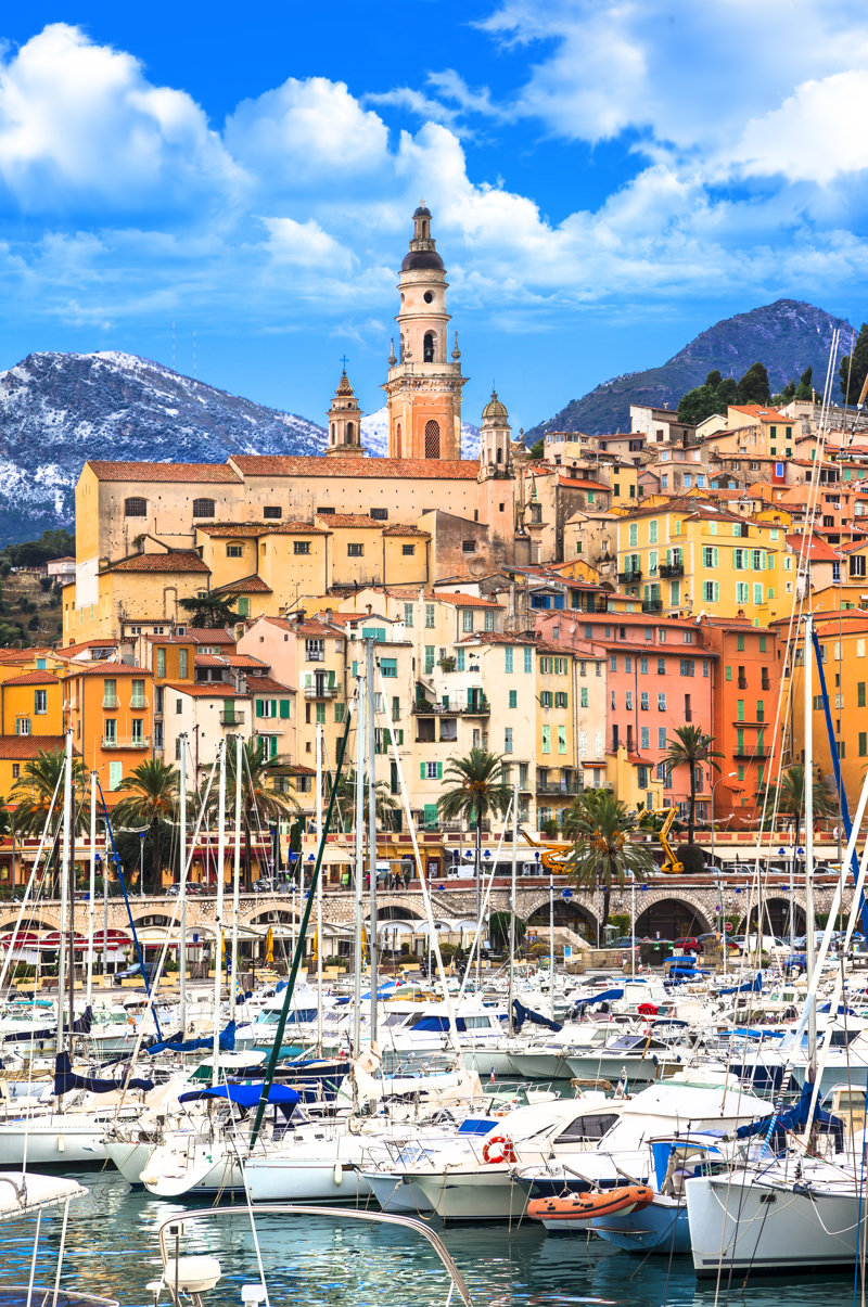 Πραγματοποιούμε εξειδικευμένες ξεναγήσεις