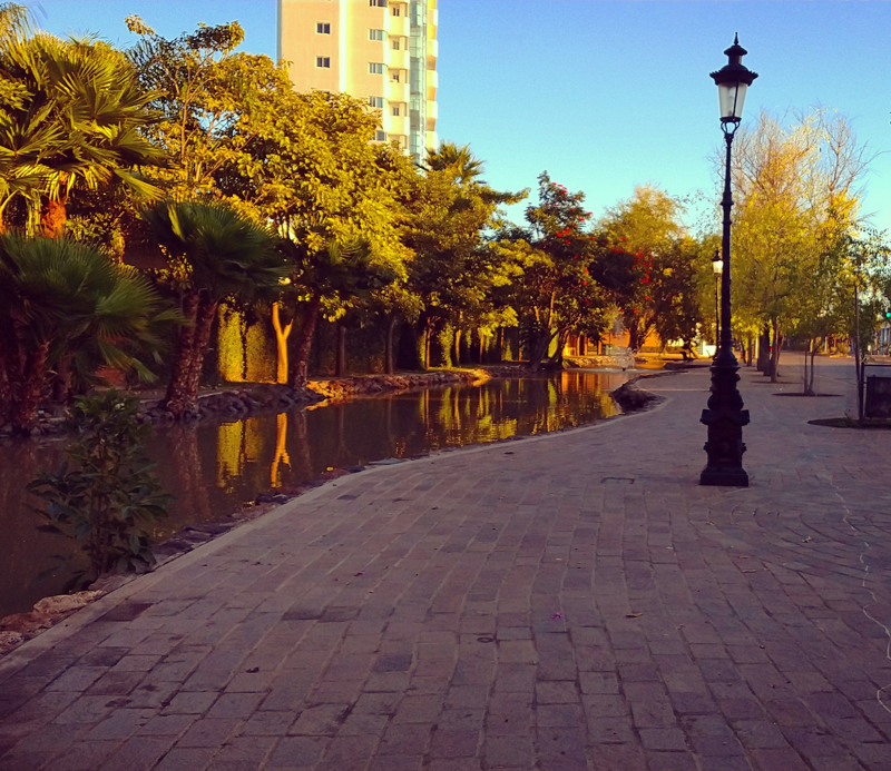 Μπαράνκας – τρένο για Ελ Φουέρτε – Λος Μοτσίς – πλοίο για Λα Παζ