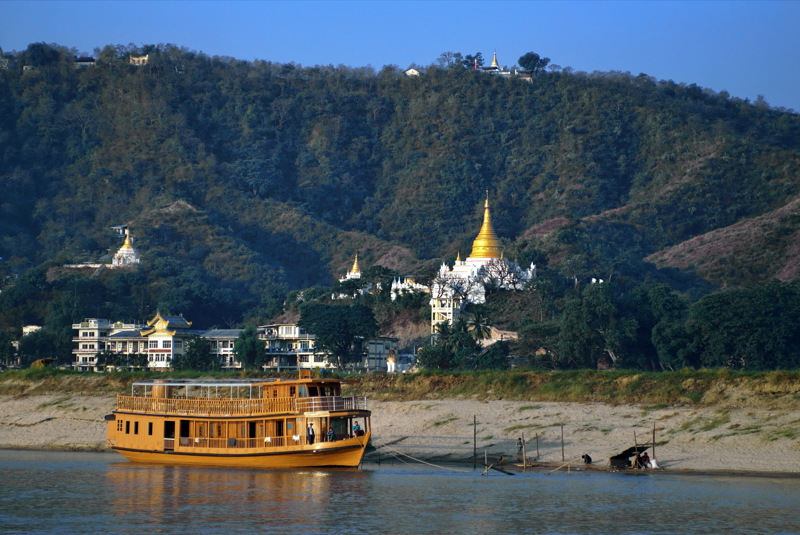 Βαρκάδα στον Ιραουάντι