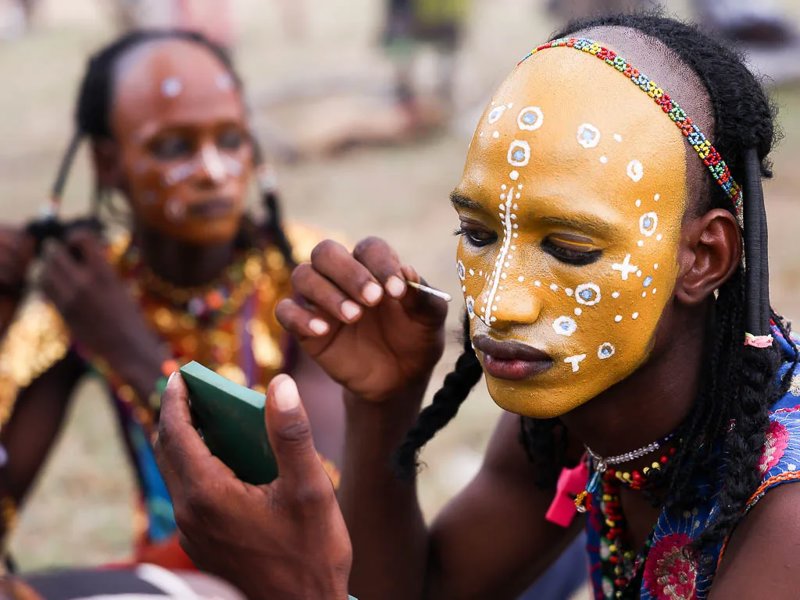 Οι χοροί και οι διαγωνισμοί ομορφιάς 