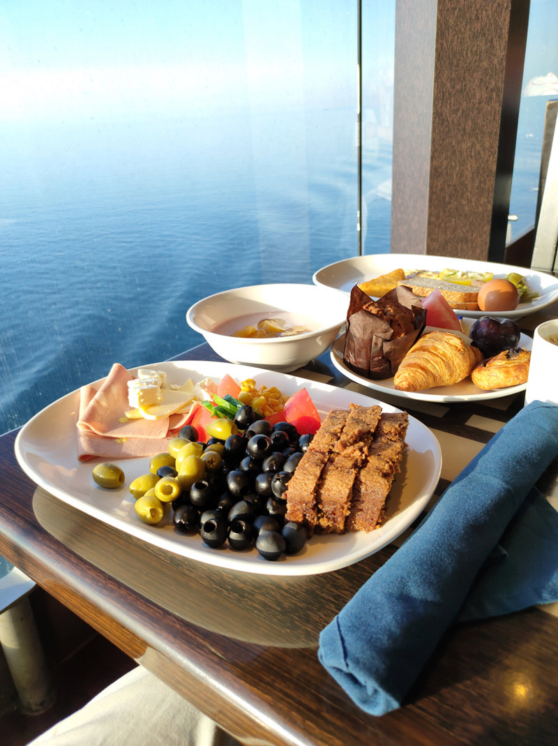 Πλήρης διατροφή 