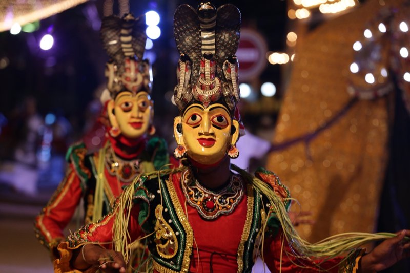 Oι παραδοσιακοί χοροί 