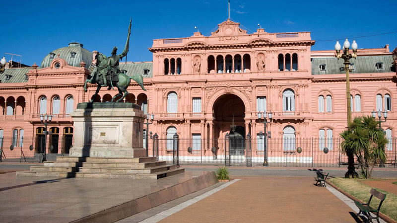 Το κέντρο της πόλης με τα εμβληματικά κτίρια 