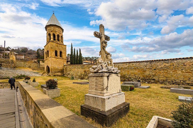 ΓΚΟΥΝΤΑΟΥΡΙ – ΚΑΖΜΠΕΓΚΙ (Ναός Αγίας Τριάδας) –  ΜΤΣΧΕΤΑ – ΤΙΦΛΙΔΑ