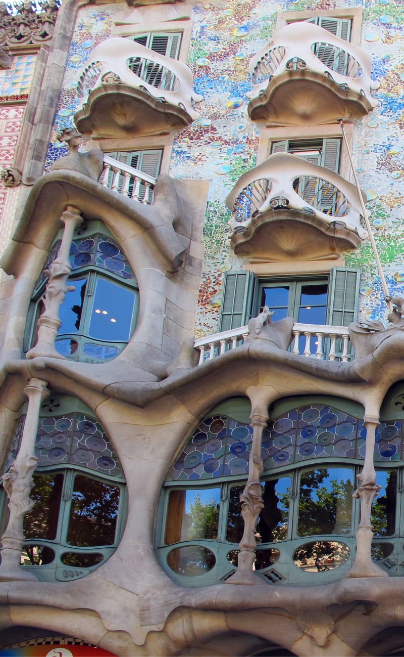 Τα εμβληματικά κτίρια του Γκαουντί