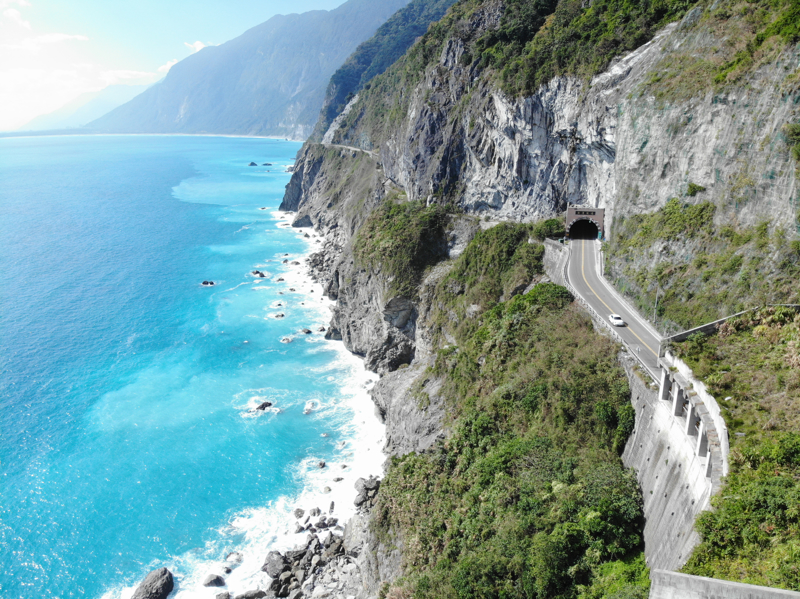  ΧΟΥΑΛΙΕΝ – ΓΙΛΑΝ – ΤΑΪΠΕΙ