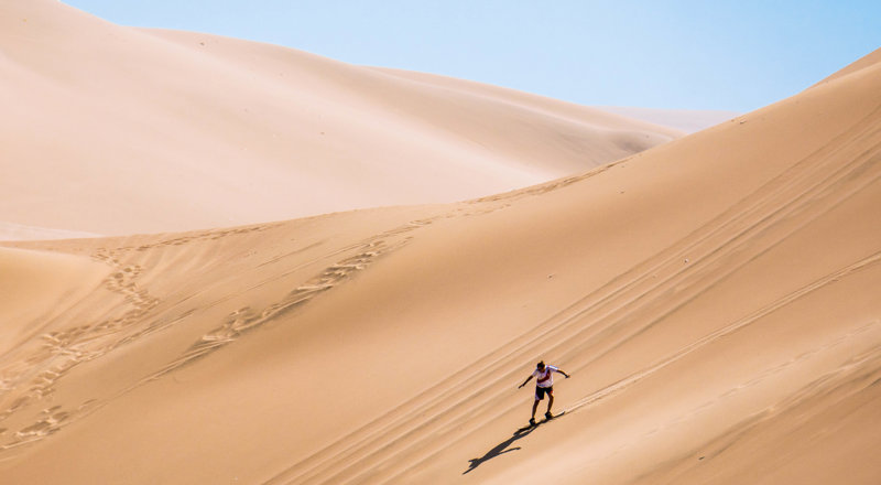 Sandboarding στην έρημο Χουακατσίνα
