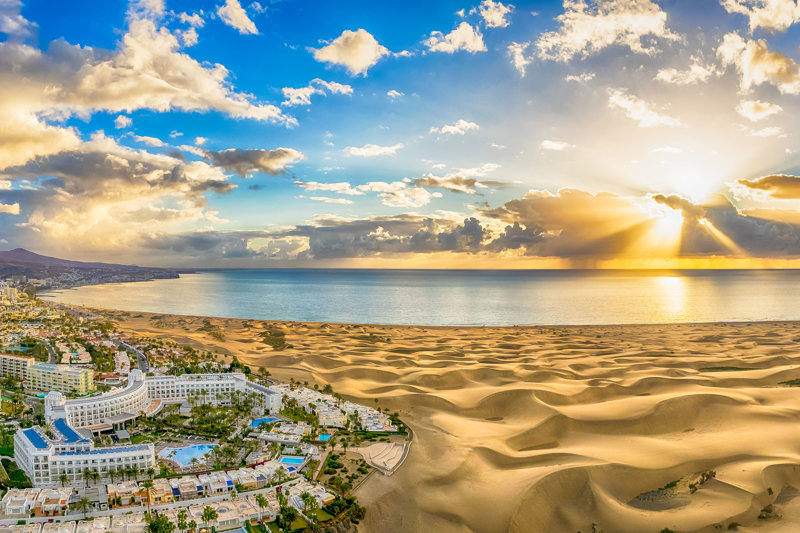 Επίσκεψη στις αμμοθίνες της Μασπαλόμας