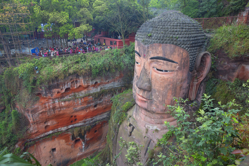 To γιγάντιο άγαλμα του Βούδα