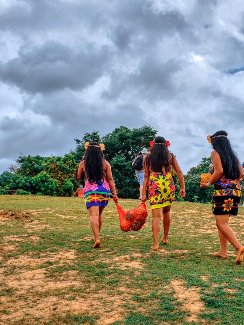 Περνάμε μια μέρα με τους Ινδιάνους Εμπερά!