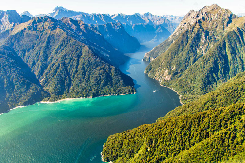 Στενά Μίλφορντ, Εθνικό Πάρκο Φιόρντλαντ 