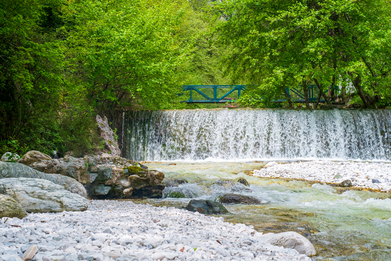 Οι θερμές πηγές των Λουτρών Πόζαρ