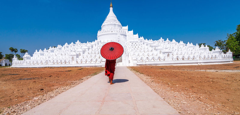 Παγόδα Myatheindan, το λευκό στολίδι του Μινγκούν