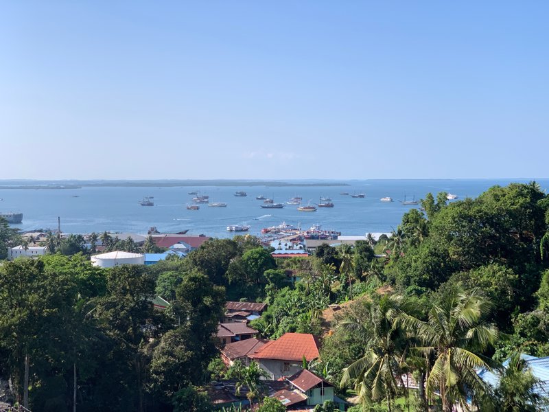 Γνωριμία με το Σορόνγκ